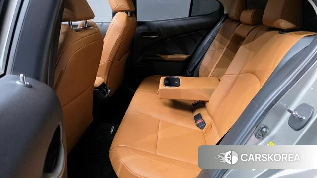 Lexus UX250h 2019 Серебристо-серый из Кореи, фото 3
