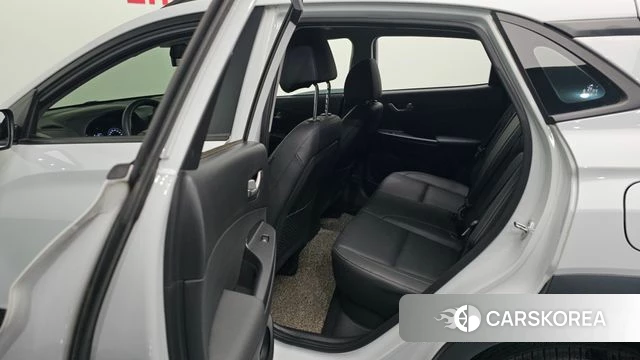 Hyundai Kona 2018 Белый из Кореи, фото 3