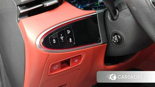 Genesis GV70 2023 Белый из Кореи, фото 3