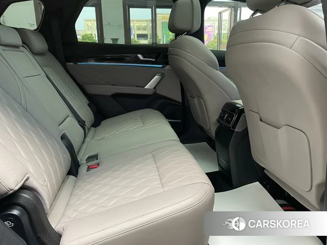 BYD Tang DM 2025 Серебристо-серый из Китая, фото 3
