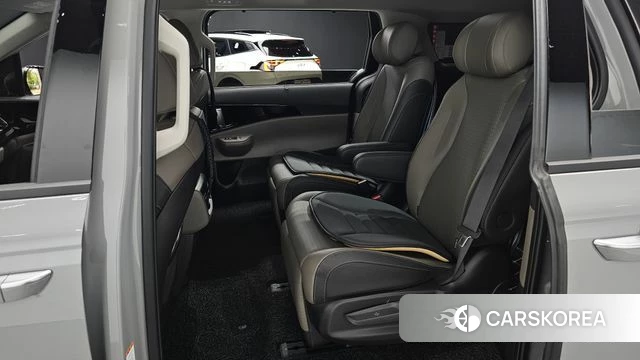 Kia The New Carnival 4th Generation 2025 Серебристо-серый из Кореи, фото 3