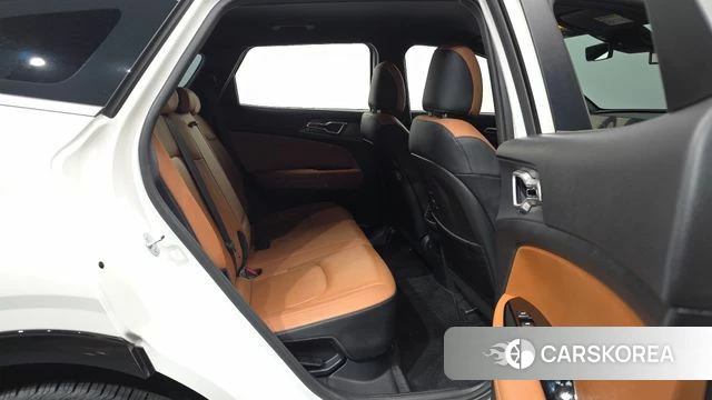 Kia Sportage 5th Generation Hybrid 2024 Белый из Кореи, фото 3