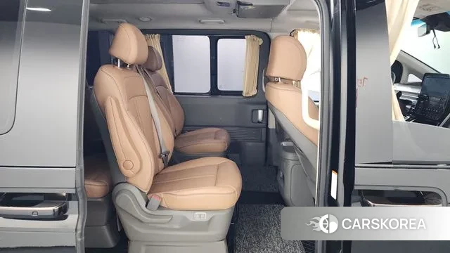 Hyundai Staria 2021 Черный из Кореи, фото 3