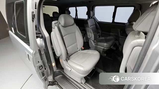 Hyundai The New Grand Starex 2018 Серебряный из Кореи, фото 3