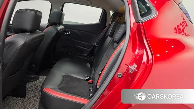 Renault Korea (Samsung) Clio 2019 Красный из Кореи, фото 3