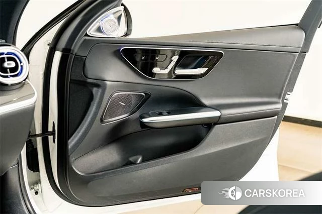 Mercedes-Benz Class C 2024 Белый из Китая, фото 3
