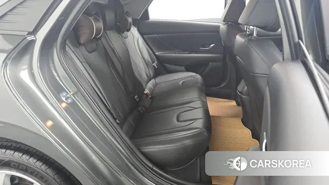 Hyundai Avante (CN7) 2021 Серый из Кореи, фото 3