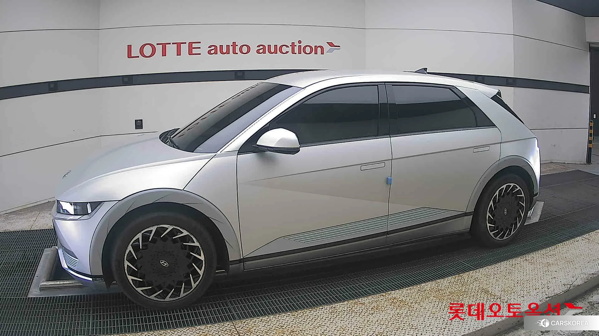 Hyundai IONIQ 5 2022 Gravity Gold Mat из Кореи, фото 3