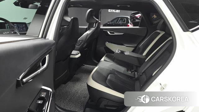 Kia EV6 2023 Белый из Кореи, фото 3