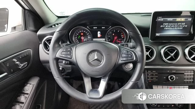 Mercedes-Benz GLA-Class X156 2019 Белый из Кореи, фото 3