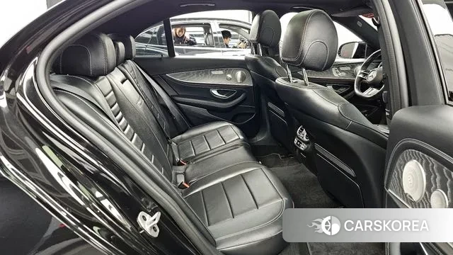 Mercedes-Benz E-Class W213 2023 Черный из Кореи, фото 3