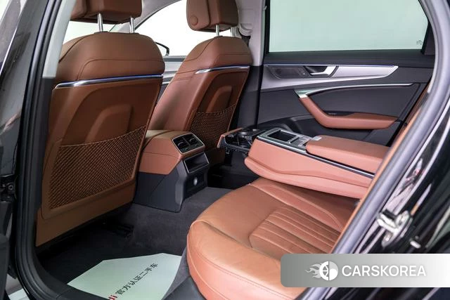 Audi A6L 2021 Черный из Китая, фото 3