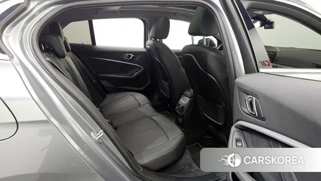 BMW 1 Series (F40) 2022 Серебряный из Кореи, фото 3