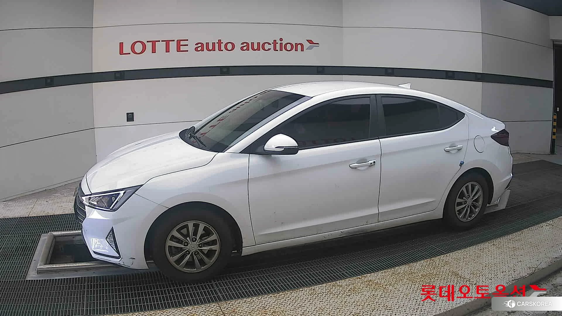 Hyundai Avante 2020 Polar White из Кореи, фото 3