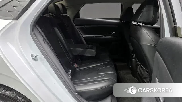 Hyundai The New Avante (CN7) 2024 Белый из Кореи, фото 3