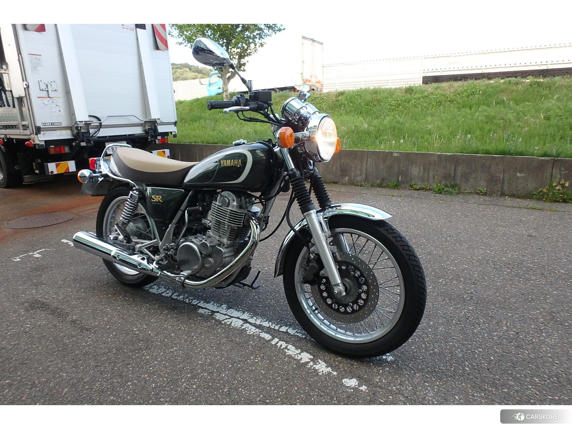 Проданный Yamaha SR 400 2013 из Японии