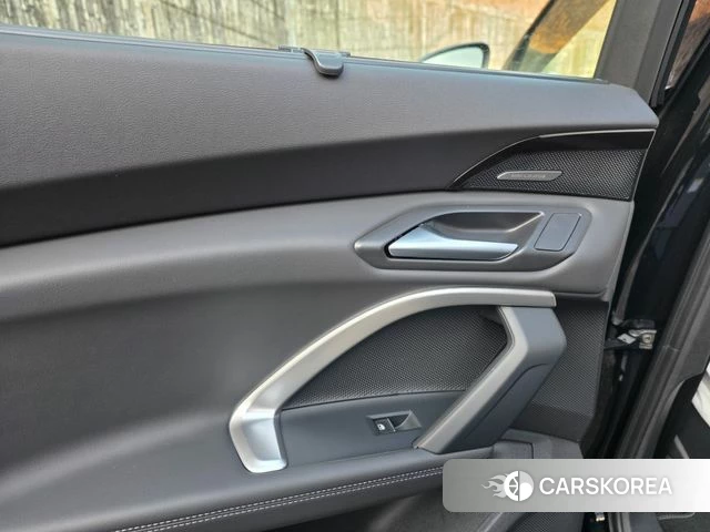 Audi Q5 (80A) 2025 Черный из Кореи, фото 3