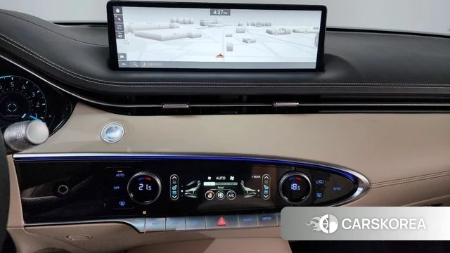 Genesis GV70 2023 Белый из Кореи, фото 3