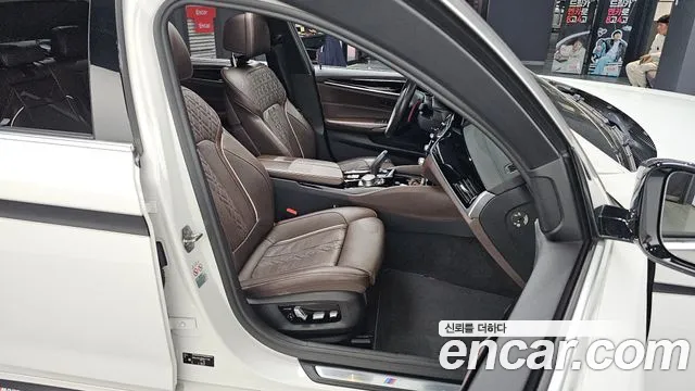 BMW 5 Series (G30) id 2695456 из Кореи 3