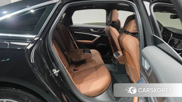 Audi A6 (C8) 2021 Черный из Кореи, фото 3