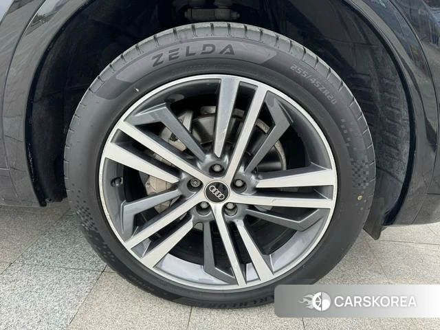 Audi Q5L 2022 Черный из Китая, фото 3