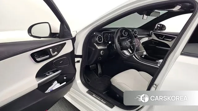 Mercedes-Benz C-Class W206 2024 Белый из Кореи, фото 3