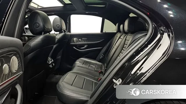 Mercedes-Benz E-Class W213 2021 Черный из Кореи, фото 3