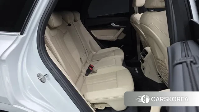 Audi Q5 (FY) 2024 Белый из Кореи, фото 3