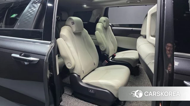 Kia Carnival 4th generation 2023 Серый из Кореи, фото 3