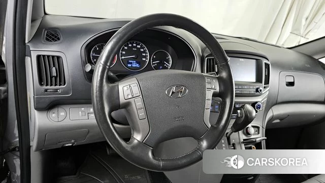 Hyundai Grand Starex 2018 Серебряный из Кореи, фото 3