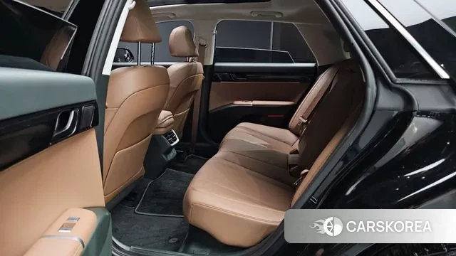 Hyundai Grandeur Hybrid (GN7) 2023 Черный из Кореи, фото 3