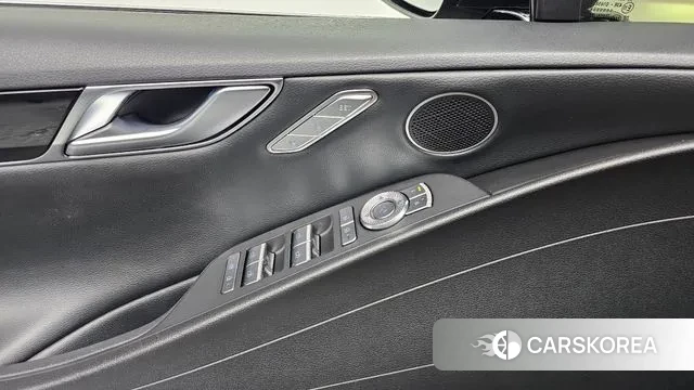 Genesis G80 (RG3) 2022 Черный из Кореи, фото 3