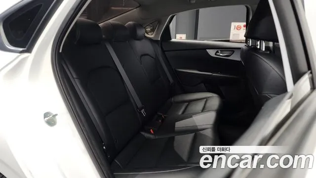 Kia The New K3 2nd generation 2021 Белый из Кореи, фото 3