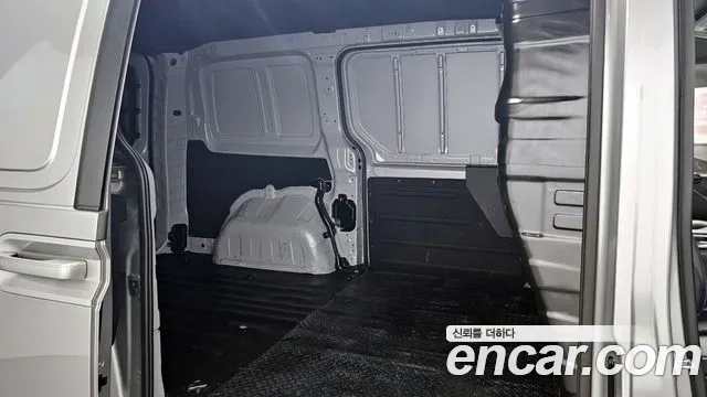 Hyundai Staria 2022 Серебряный из Кореи, фото 3