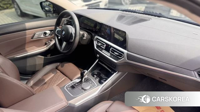 BMW 3 series 2022 Черный из Китая, фото 3