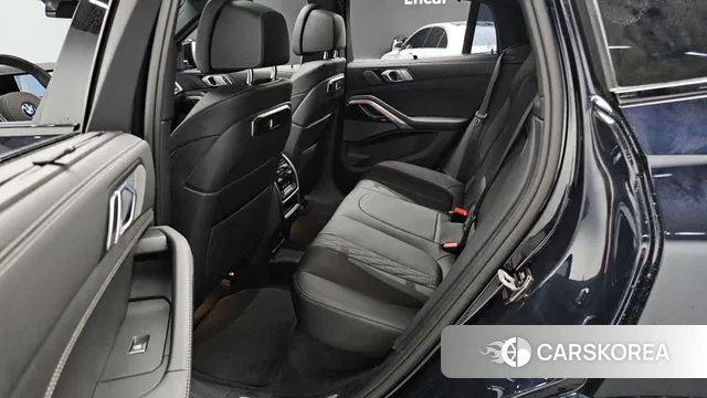 BMW X6 (G06) 2024 Черный из Кореи, фото 3