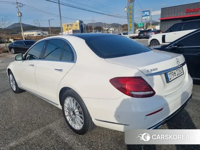 Mercedes-Benz E-Class W213 2019 Белый из Кореи, фото 3