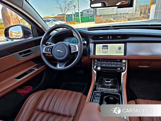Jaguar XF (X260) 2018 Черный из Кореи, фото 3