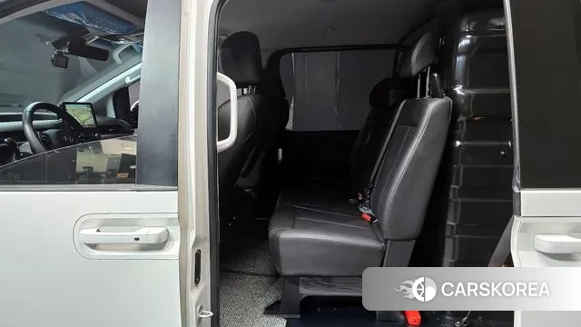 Hyundai Staria 2025 Белый из Кореи, фото 3