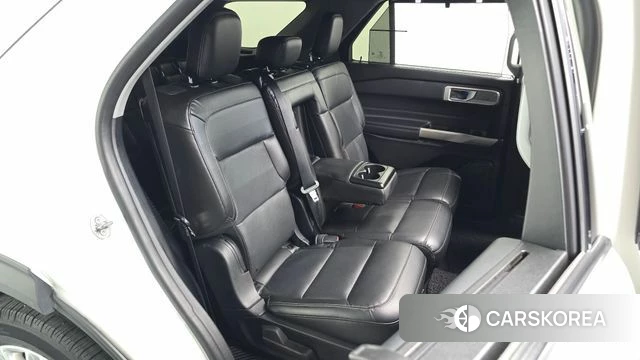 Ford Explorer 6th Generation 2022 Белый из Кореи, фото 3
