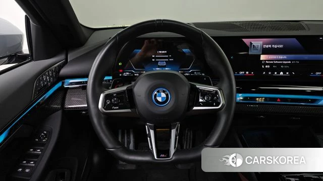 BMW 5 Series (G60) 2024 Серебристо-серый из Кореи, фото 3