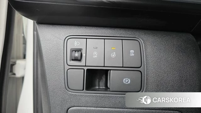 Hyundai Staria 2023 Белый из Кореи, фото 3