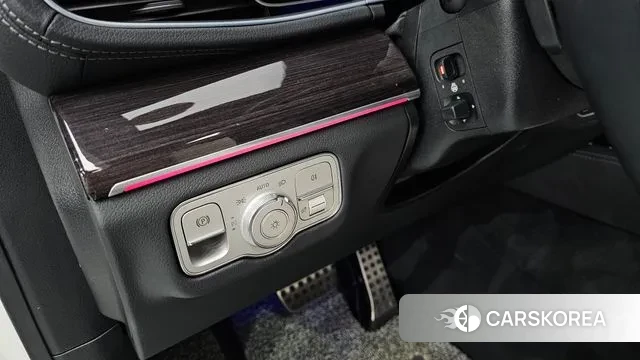 Mercedes-Benz GLE-Class W167 2023 Белый из Кореи, фото 3