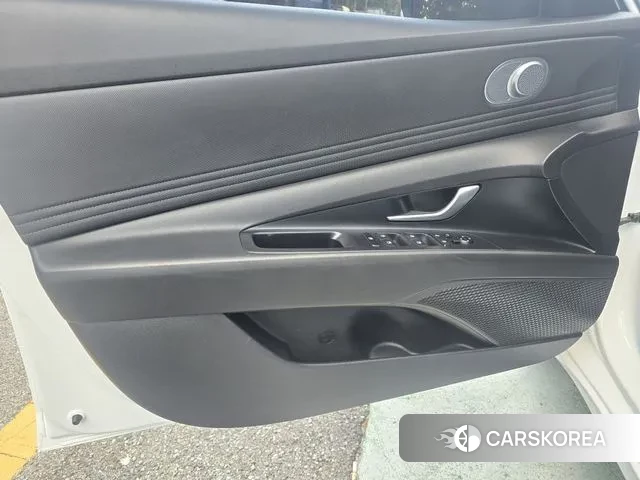 Hyundai Avante (CN7) 2022 Белый из Кореи, фото 3