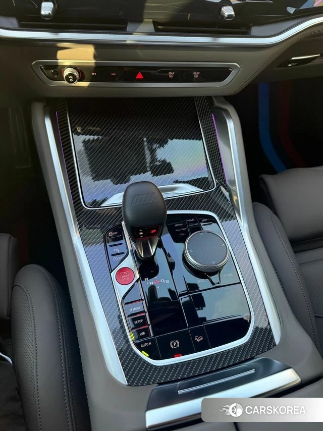 BMW X5M (G05) 2025 Светло-зеленый из Кореи, фото 3
