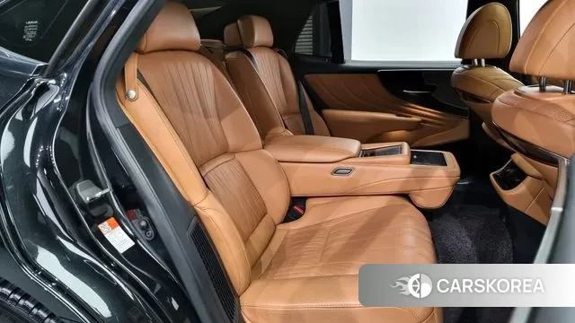 Lexus LS500h 5th generation 2022 Черный из Кореи, фото 3