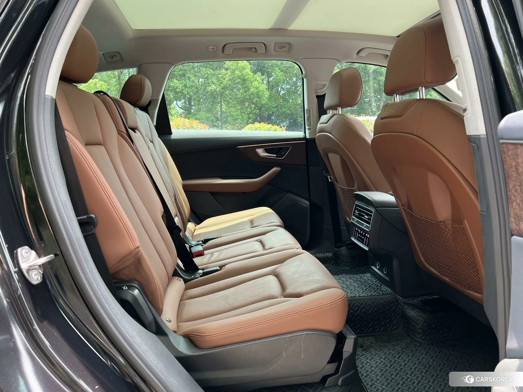 Audi Q7 2020 Черный из Китая, фото 3