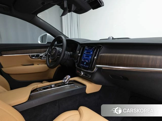 Volvo S90 2024 Белый из Кореи, фото 3