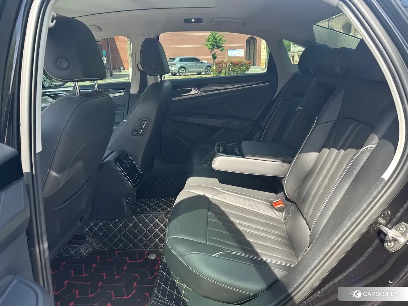 Volkswagen Passat 2021 Черный из Китая, фото 3
