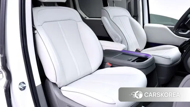 Hyundai Staria 2024 Белый из Кореи, фото 3